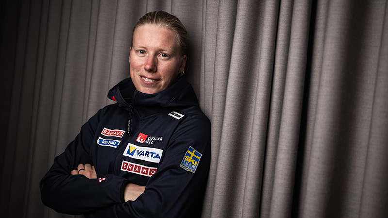 Porträttbild skicrossåkaren Sandra Näslund. Foto: Bildbyrån.