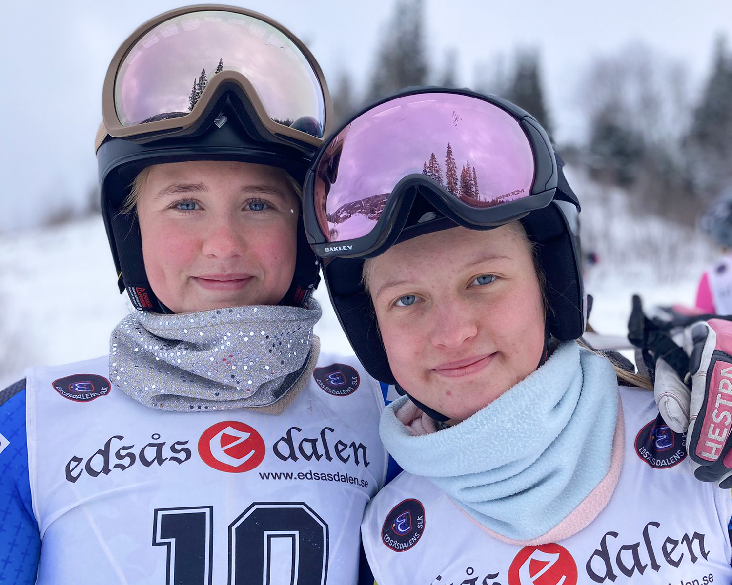 Stella Rodling Swanberg och Saga Jonsson är två av många som laddar inför Fart-SM i Duved 8-9 mars.