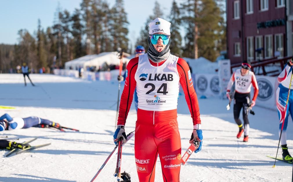 Erik Franzén från Borås SK i mål efter 20 km på JSM i Gällivare