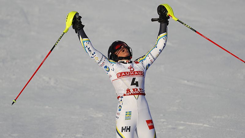 Anna Swenn Larsson jublar efter sitt VM-silver i Åre 2019. Foto: Bildbyrån