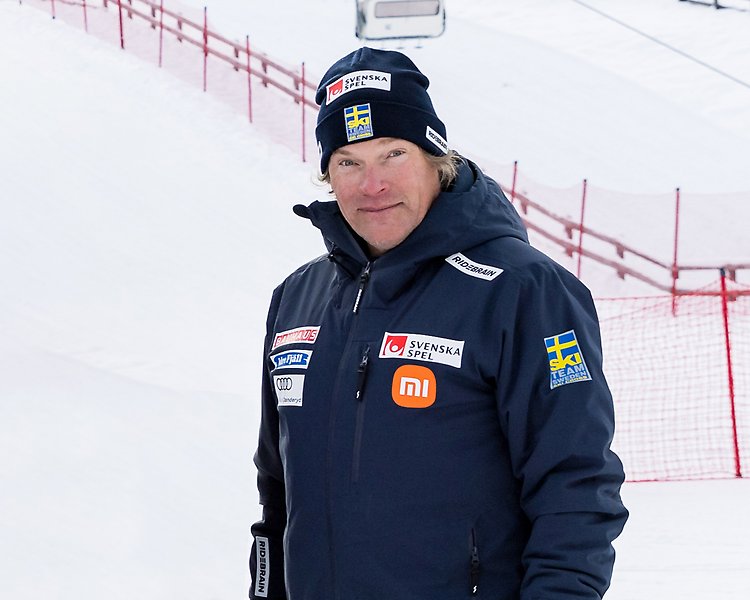 Eric Iljans, huvudtränare svenska skicrosslandslaget 2023.
